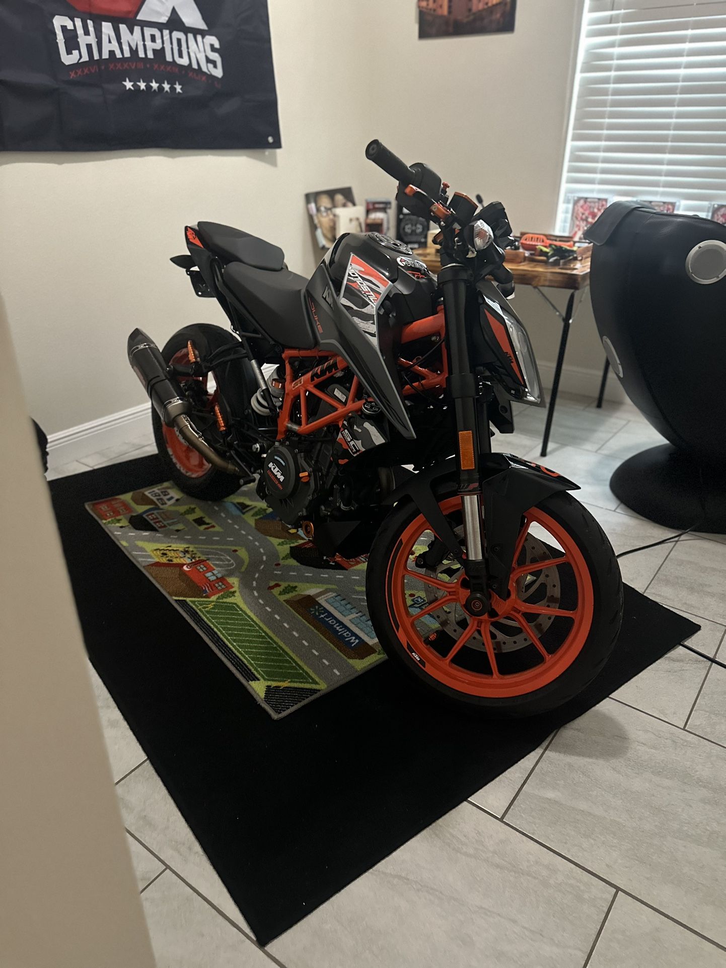 KTM 390