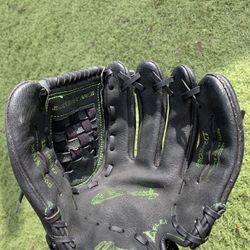 Fastpitch Softball Glove Youth 12”  Mizuno