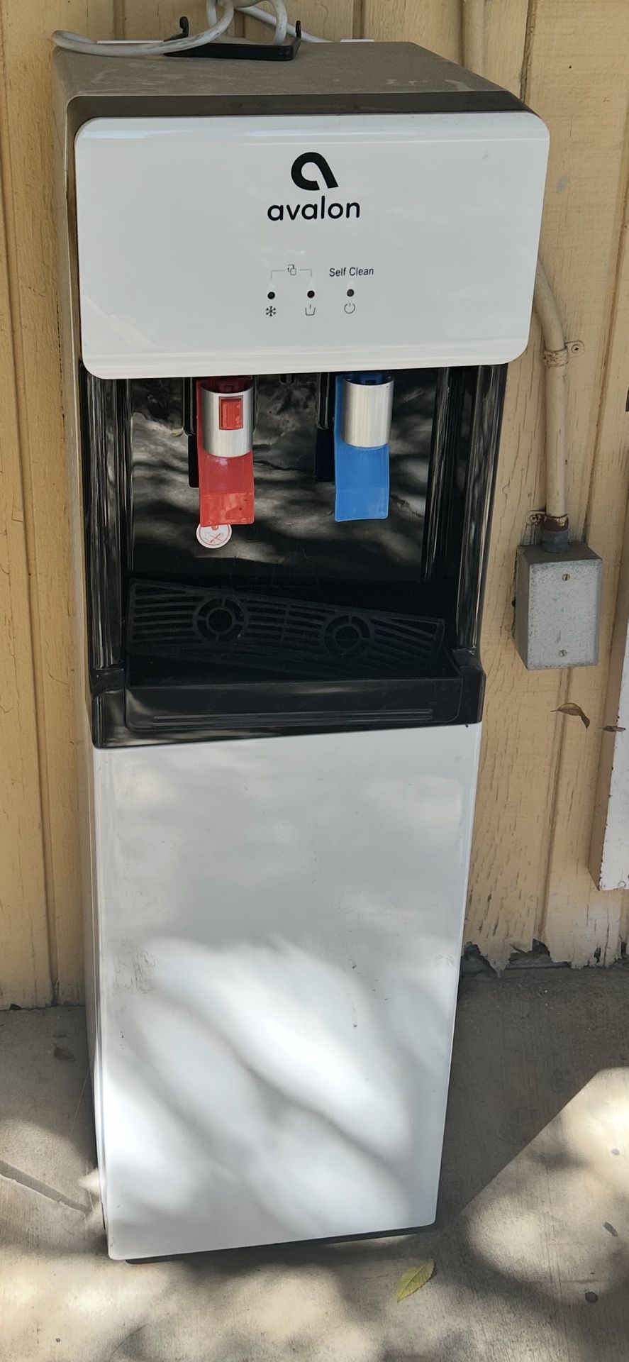 Avalon Water Dispenser 