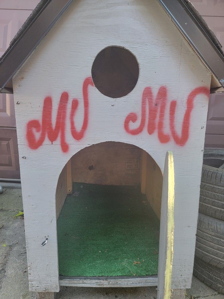 Dog Wooden House