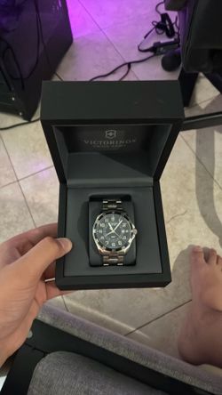 Perfect cundetion bought for 10000 in the past willing to sell for 7500 barely used