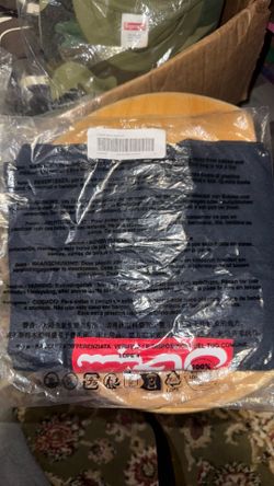 Supreme Arabic box logo tee