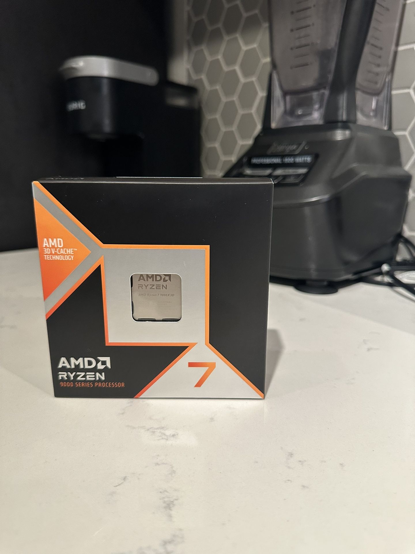 AMD Ryzen 7 9800X3D 8 Core