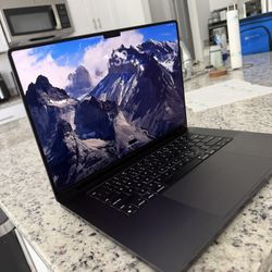 Apple 2024 MacBook Pro with Apple M4 Pro Chip