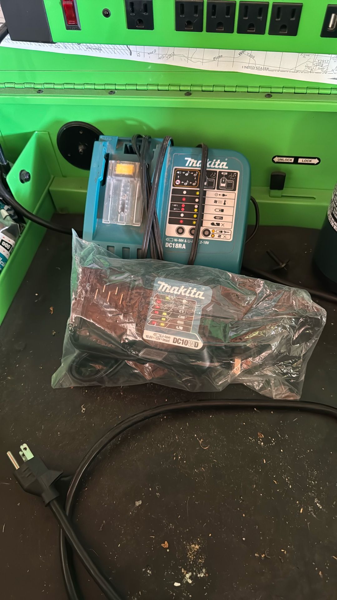 Makita Chargers 18v and 12v