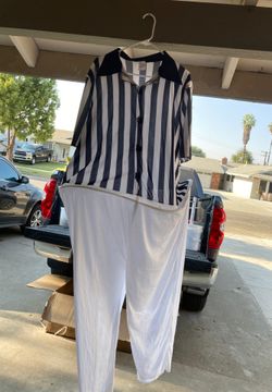 Referee costume