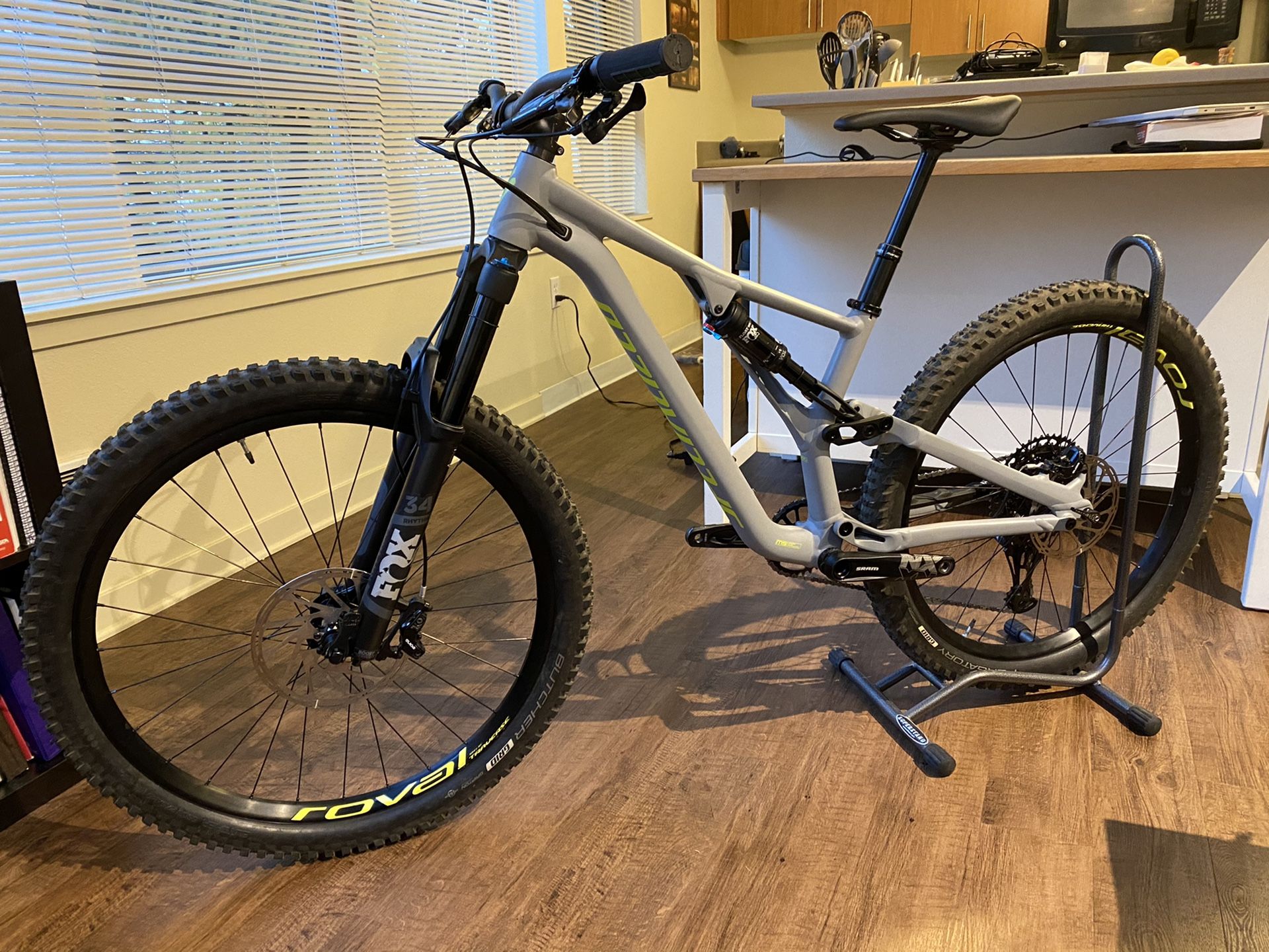 2019 Stumpjumper Comp Alloy 27.5, Small - 12-Speed