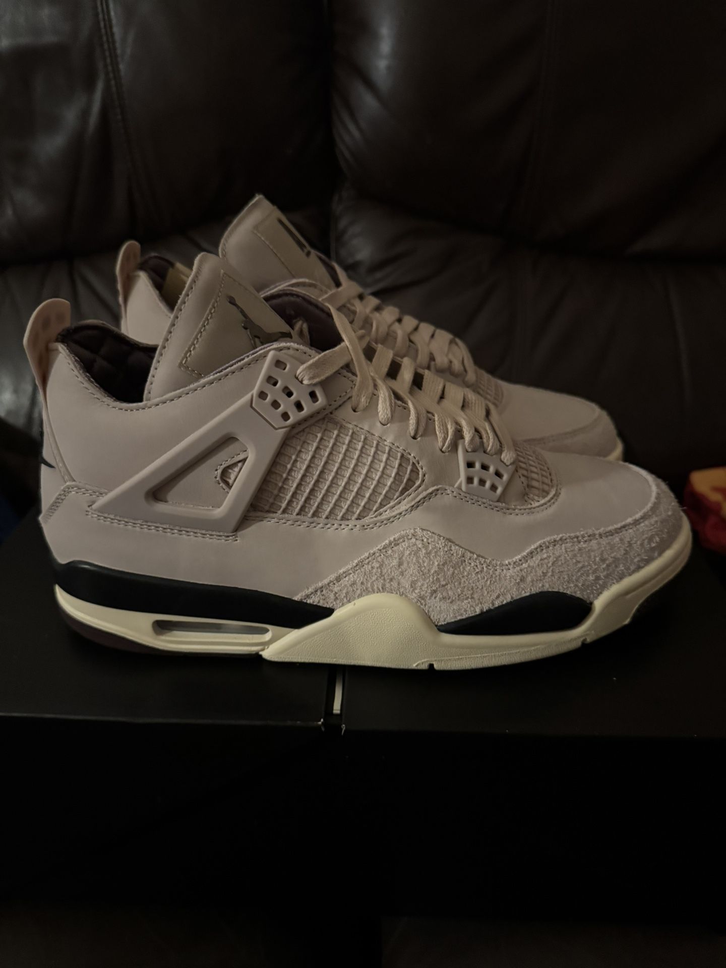Air Jordan 4