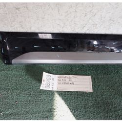 2018 - 2019 - 2020 AUDI Q5 REAR RIGHT SIDE LOWER DOOR MOLDING OEM AY06909