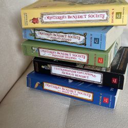 Full Set Of Mysterious Benedict Society