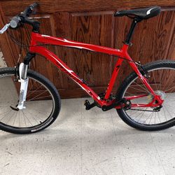 Specialized Rockhopper 21” 24 Speed Bike 