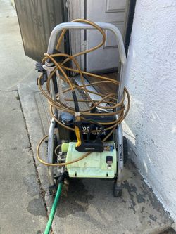 Pressure washer machine