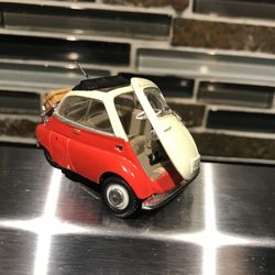 Cararama BMW isetta 250 red 1/43 scales 4.5 inch Diecast