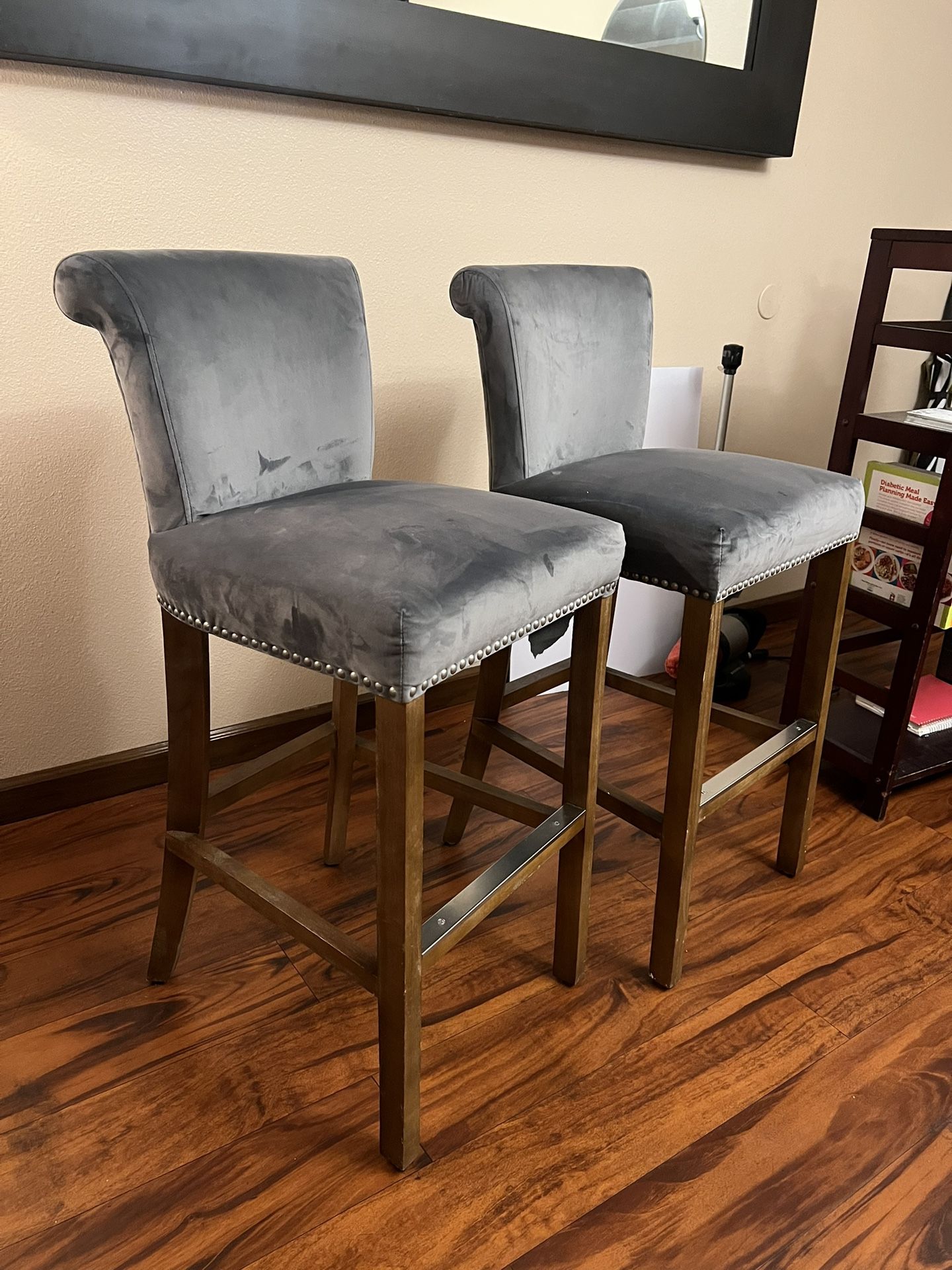 Set of 2 Velvet Counter Bar Stools
