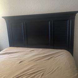 Queen Bed Set 
