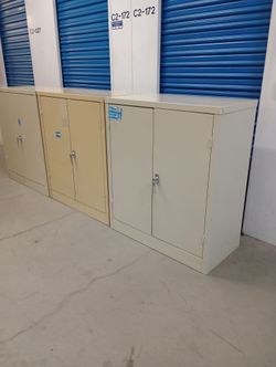 Metal Storage Cabinet With Key Each $150 each
