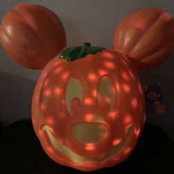 Disney Light Up Pumpkin 🎃 Mickey Brand New