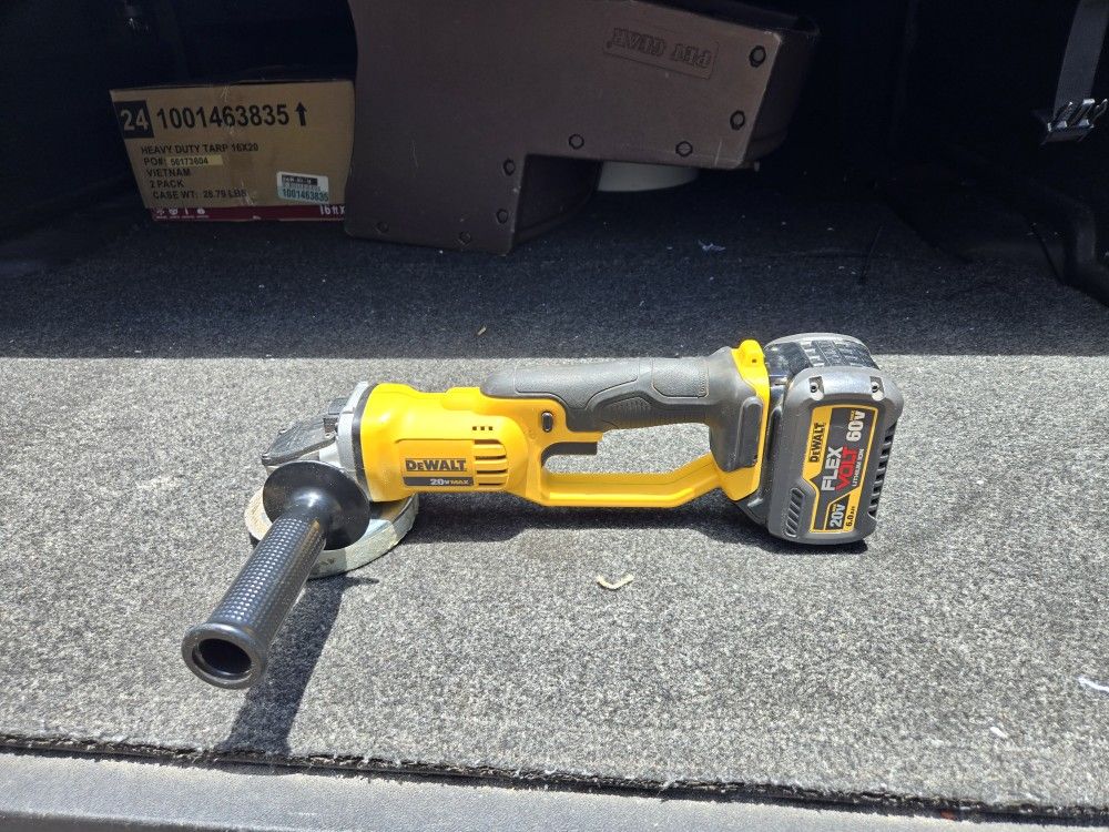 20V Dewalt Grinder With 20V Dewalt Flex Volt 6.0AH
