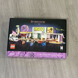 LEGO BTS Dynamite Set Brand New