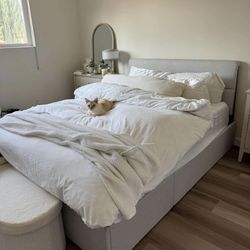 Queen Sized 12 in gel memory foam mattress