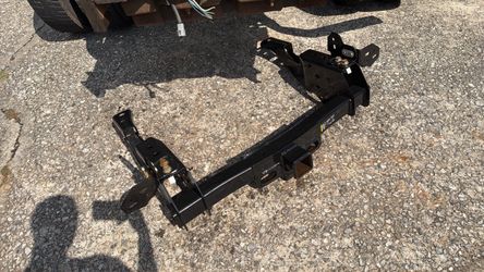 Ford OEM Class V trailer hitch receiver / hitch crossmember