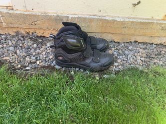 Specialized mtn bike shoes size 10 clip less
