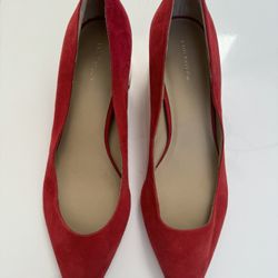 Ann Taylor Red Leather / Gold Heel Pumps 
