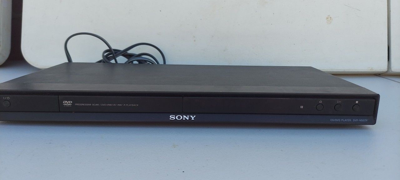 Sony DVP-NS315 Black DVD Player, Energy Star (no remote) (Used)

bea