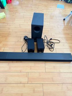 Hisense 5.1.2 Channel Soundbar System with Wireless Subwoofer