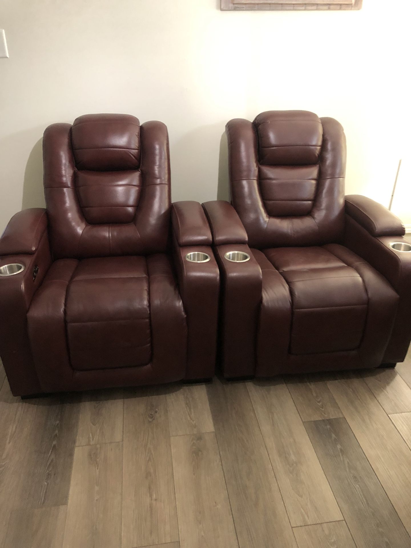 TOP GRAIN LEATHER THEATER RECKINERS