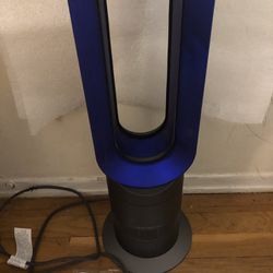 Dyson Hot+Cool Air Multiplier, Jet Focus Fan Heater blue/grey - AM09   In very good condition , working perfect   Will ship in non-retail box.   Comes