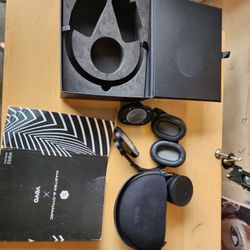 Master & Dynamic Premium Headphone