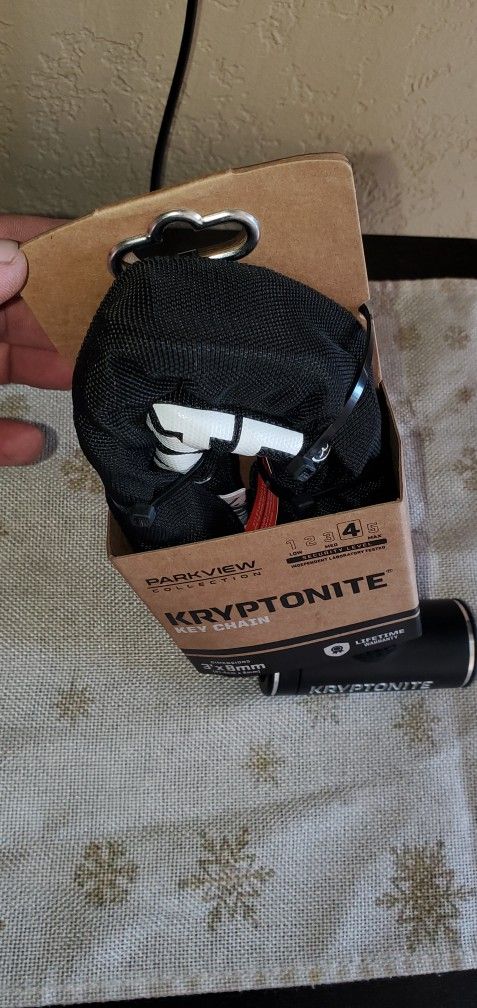 Kryptonite Key Chain Bike Lock Security Level #4 (Parkview Collection) Asking $20 Firm on Price