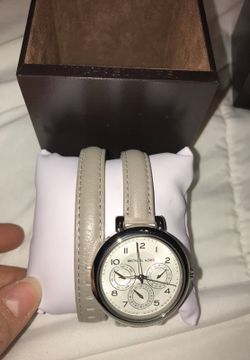 Authentic Michael Kors watch NEW