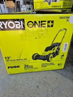 **BRAND NEW** RYOBI ONE+ 18V 13 in. Cordless Battery Walk Behind Push Lawn Mower with 4.0 Ah Battery and Charger