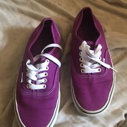 Lnew Very Nice Vans Sneakers See All Pictures Only $25 Firm
