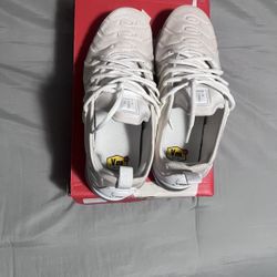 White Vapor Max Size 9
