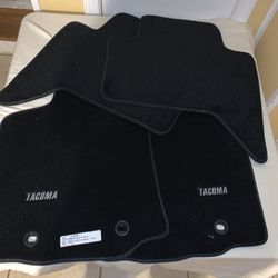2016 2017 2018 TOYOTA TACOMA 4 DOOR BLACK CARPET FLOOR MATS RUGS LINERS