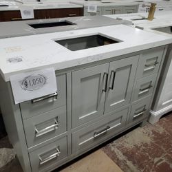 48in Hardwood Bathroom Vanity With Quartz Top And Sink Included