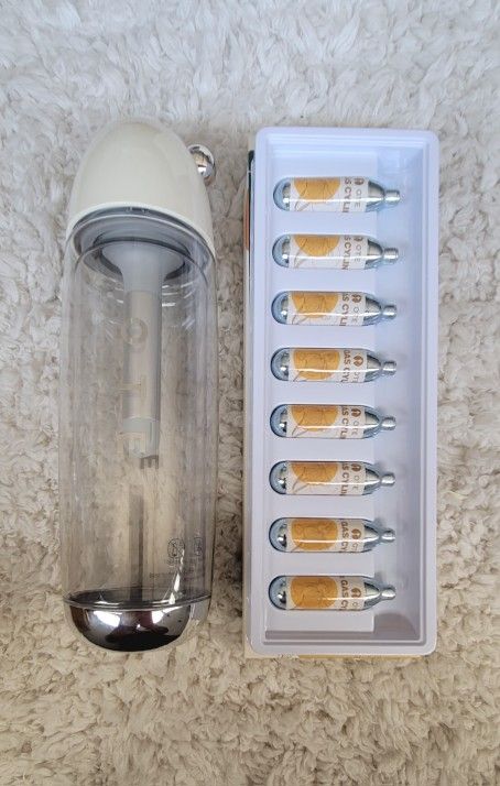 SPARKLING WATER MACHINE