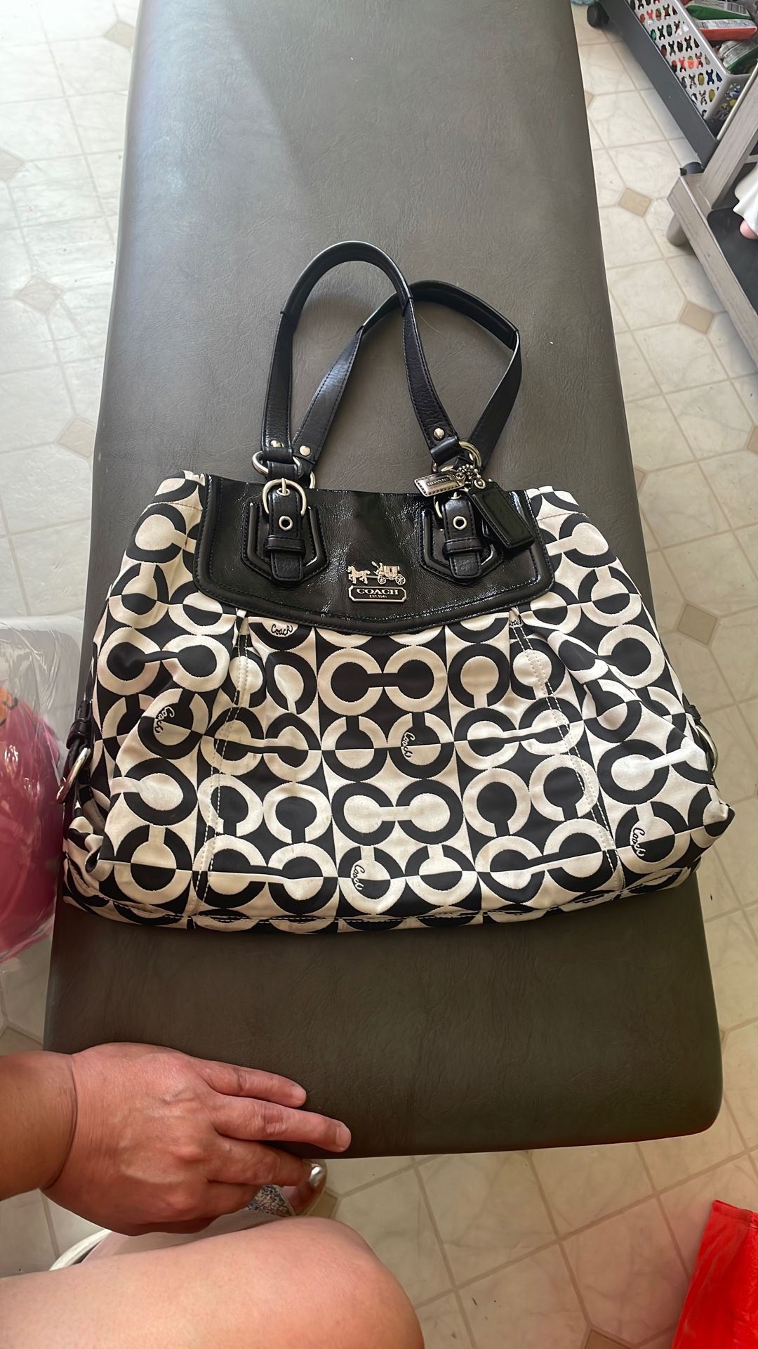 Black/off White Coach Purse