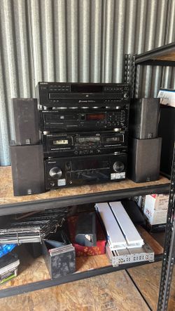 Surround Sound Stereo System With 5 Piece Surround + Subwoofer