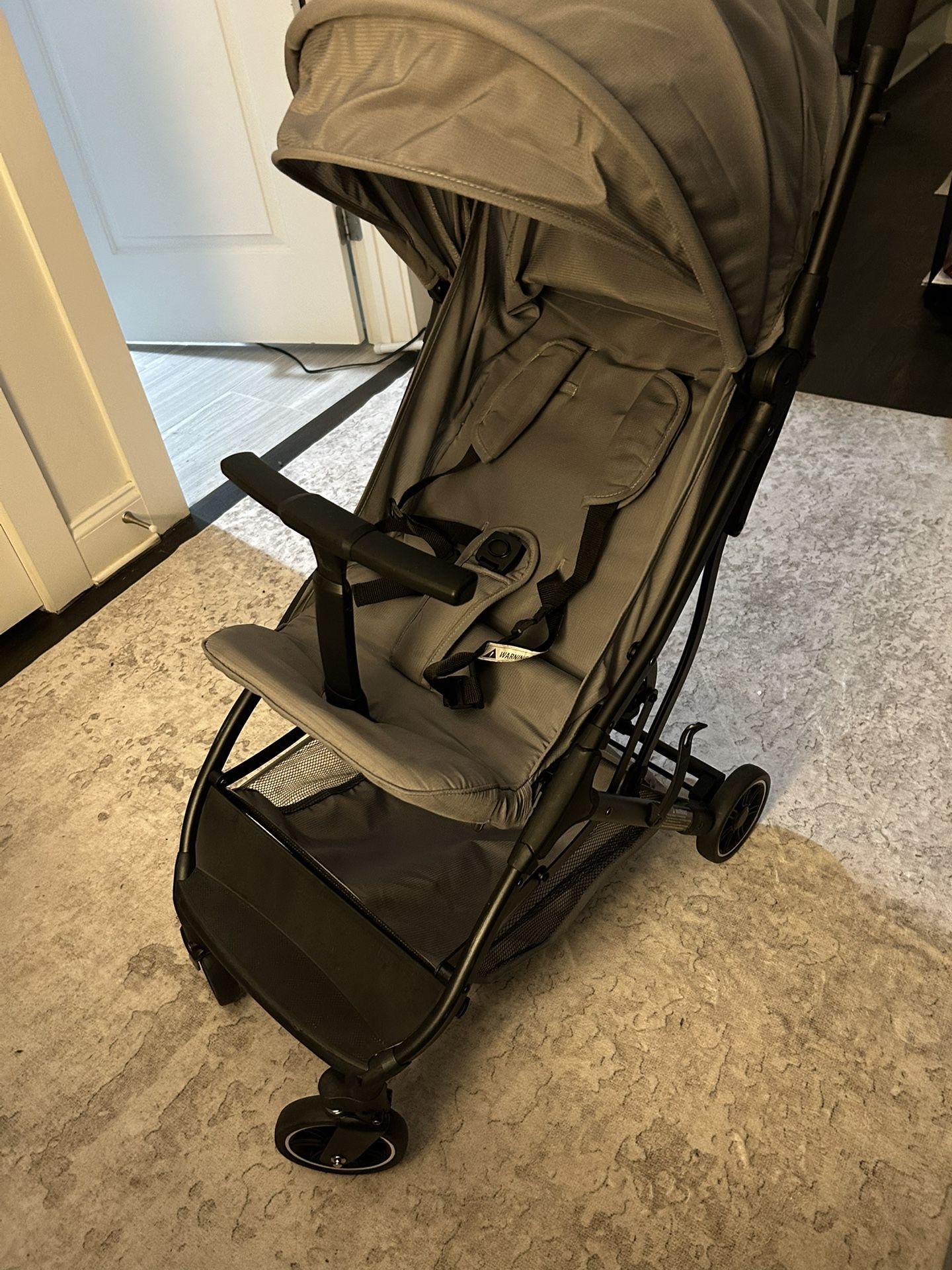 BRAND NEW COOL KIDS baby Stroller