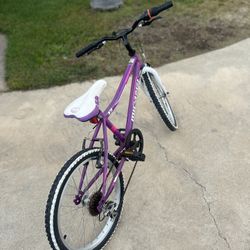 Girls Bike Like Brand New 