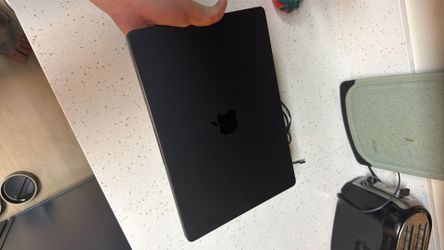 MacBook Pro Space Black M4 MAX 1TB Storage 36GB Memory
