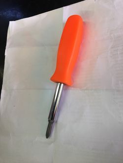 Six in one quick change screw driver