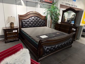Traditional King Bedroom Set 🥳🥳🥳
