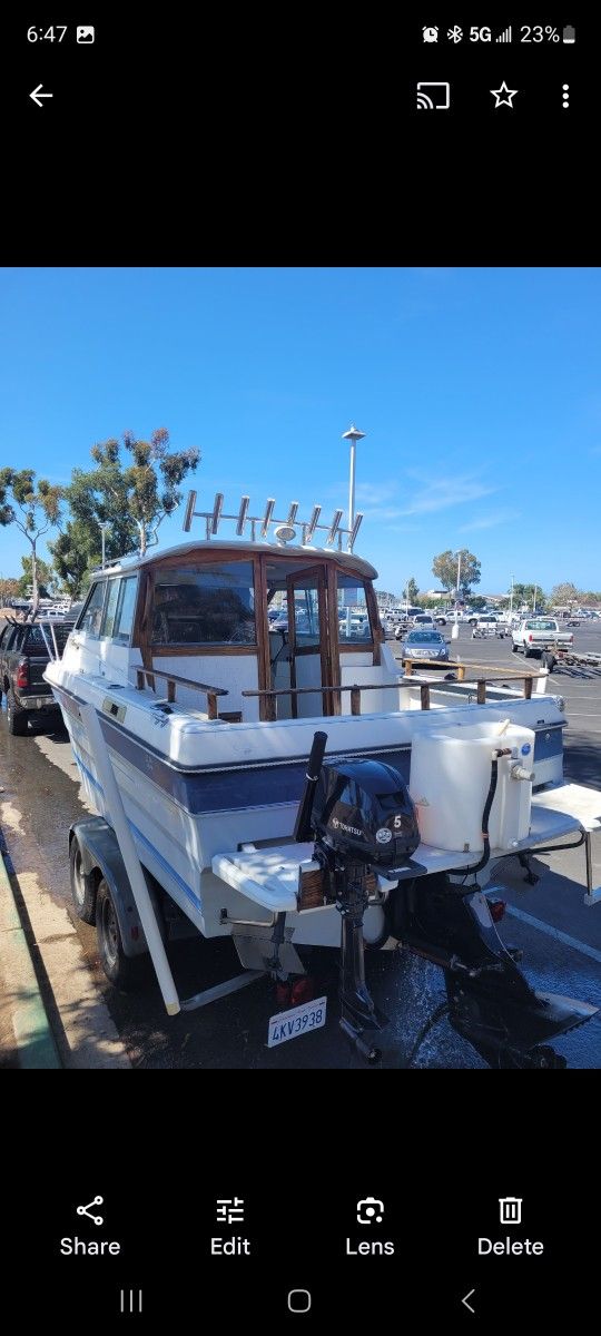 1989 Bayliner Trophy 2159