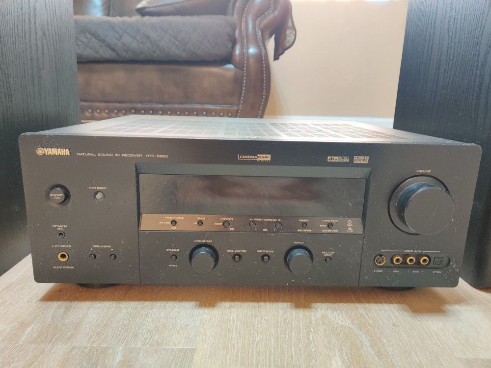 Yamaha HTR-5860 - AV Receiver and 2 Digital Pro Audio SL-T 2.8 Tower Speakers