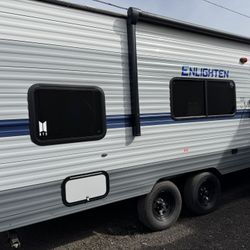 2021 Enlighten Rv Trailer